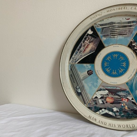 [SOLD] Vintage Expo 67 Collector’s Metallic Decor Tray Plate - Picture 3 of 7